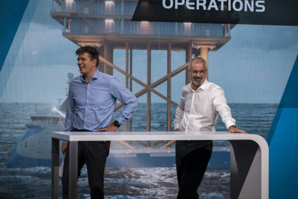 Andreas Hille, Senior Vice President Product Line Management & Engineering and Martin Zehnder, COO