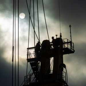 To avoid traffic obstruction, the crane transfer was carried out in the night.