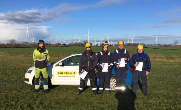 Technicians of Siemens Gamesa successfully completed the PALFINGER crane operator training.
