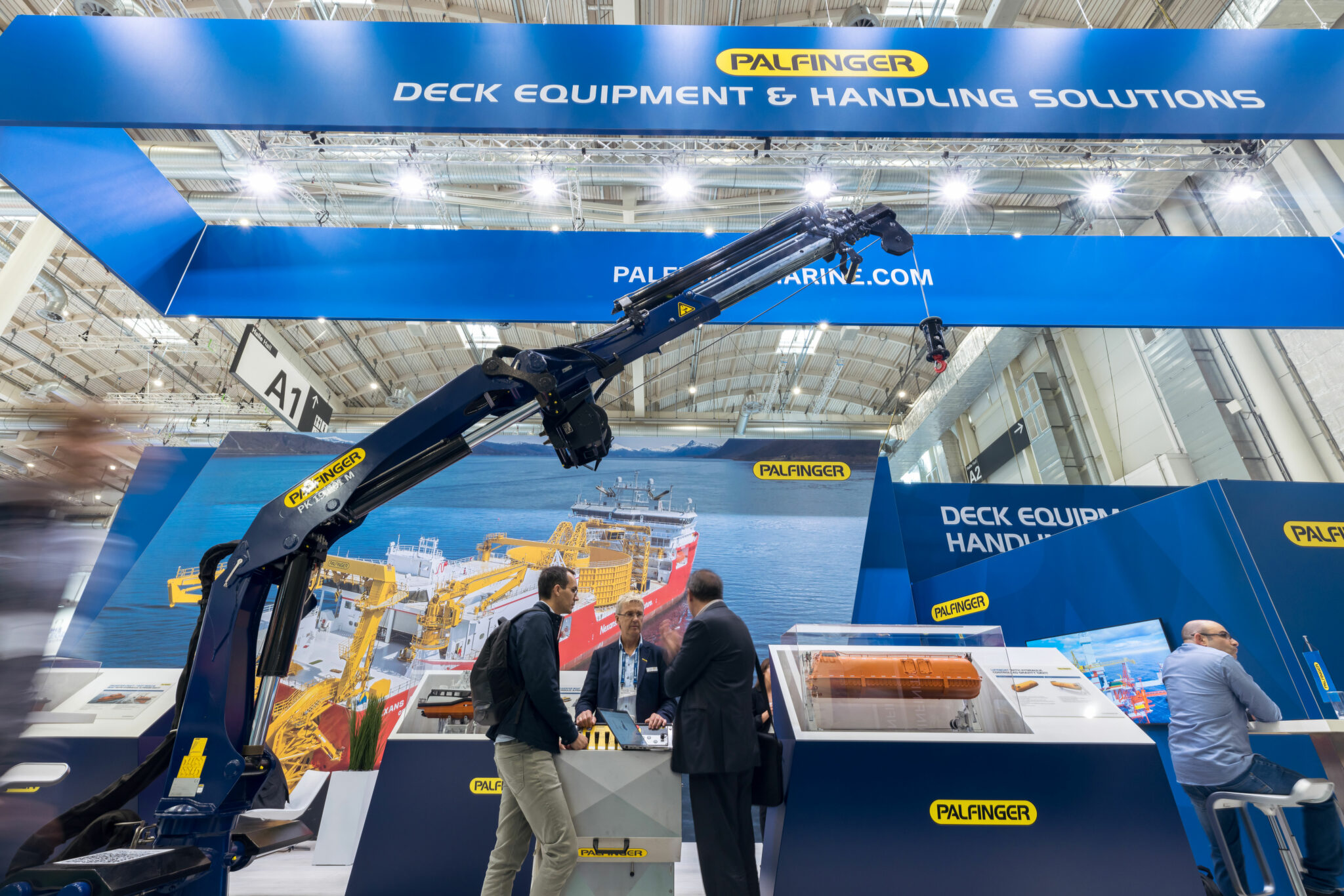 Palfinger_SMM_foldable knuckle boom crane PALFINGER MARINE Stories