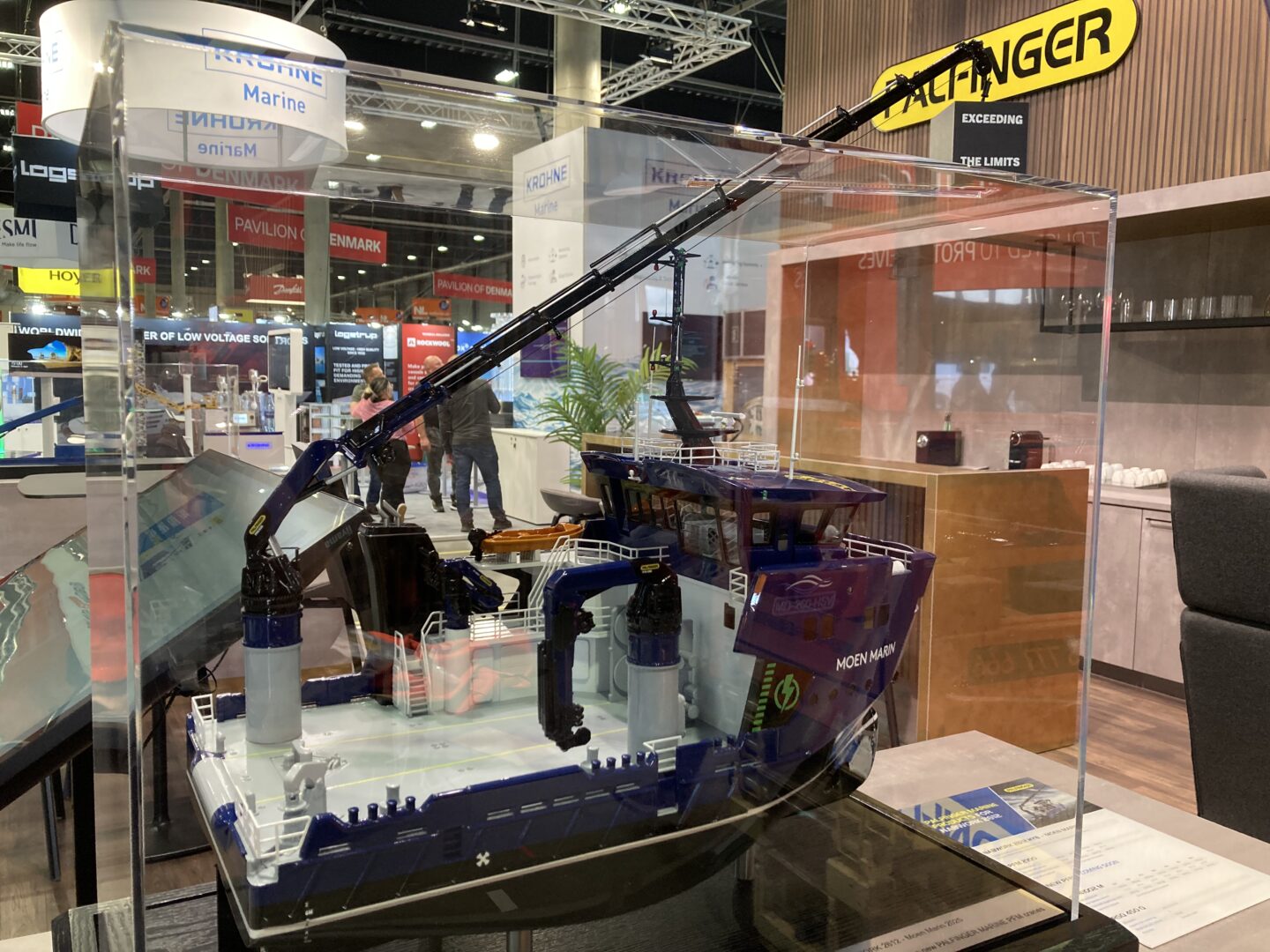 Picture of a crane model